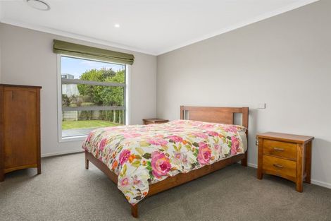 Photo of property in 27 John Burke Drive, Aotea, Porirua, 5024