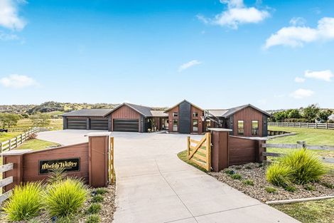 Photo of property in 38 Awatiro Drive, Kaukapakapa, 0871