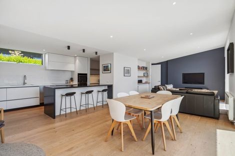 Photo of property in 28 Stackbrae Avenue, Wanaka, 9305