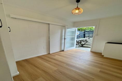 Photo of property in 3 Hartley Terrace, Massey, Auckland, 0614