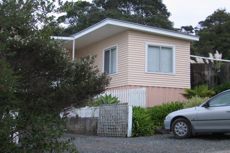 Photo of property in 15 Spray Crescent, Leigh, 0985