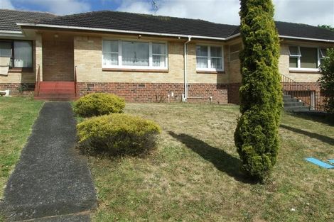 Photo of property in 2/3 Sutton Crescent, Papatoetoe, Auckland, 2025