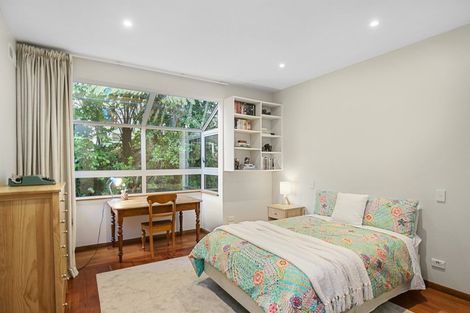 Photo of property in 1 Chisenhall Street, Karori, Wellington, 6012