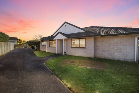 Photo of property in 26 Carriage Close, Northpark, Auckland, 2013