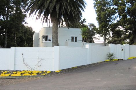 Photo of property in 262 Forest Hill Road, Waiatarua, Auckland, 0612