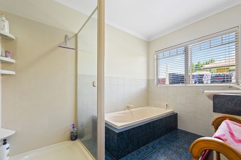 Photo of property in 37 Church Road, Pukete, Hamilton, 3200