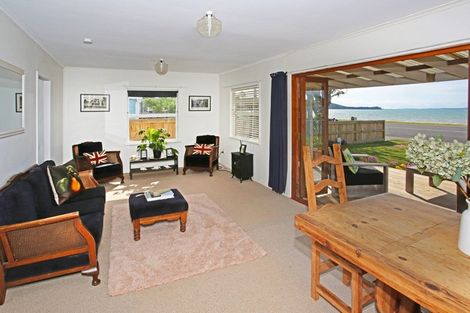 Photo of property in 1553 Clevedon Kawakawa Road, Kawakawa Bay, Papakura, 2585