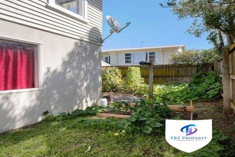 Photo of property in 3/240 Pakuranga Road, Pakuranga Heights, Auckland, 2010
