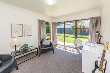Photo of property in 5 Linda Place, Saint Johns Hill, Whanganui, 4501