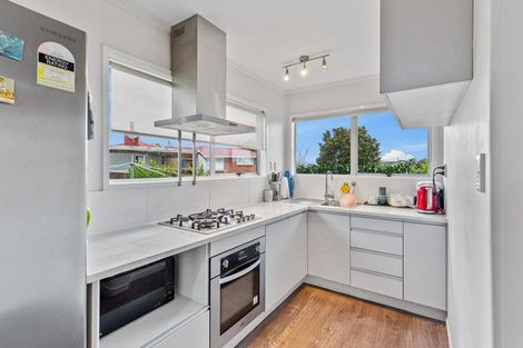 Photo of property in 1/11 Zita Maria Drive, Massey, Auckland, 0614