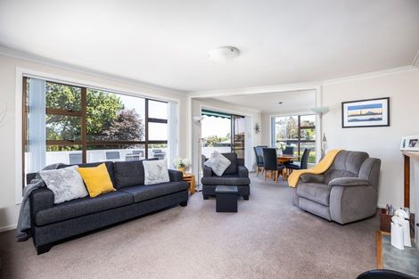 Photo of property in 32 Lismore Street, Strandon, New Plymouth, 4312