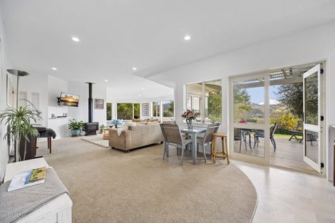 Photo of property in 271 Clevedon Kawakawa Road, Clevedon, Papakura, 2585