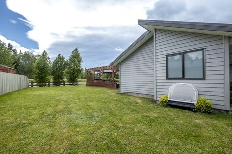 Photo of property in 2 Tennyson Close, Hanmer Springs, 7334