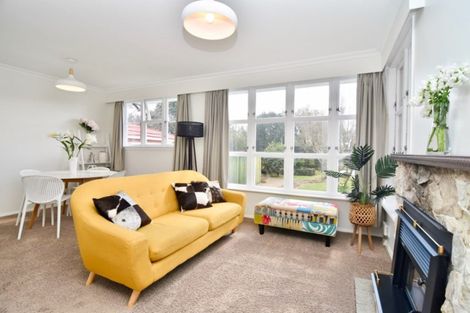 Photo of property in 9 Armstrong Avenue, Carterton, 5713