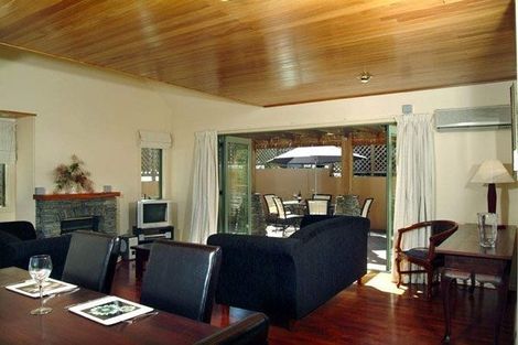 Photo of property in 6a Kent Street, Queenstown, 9300