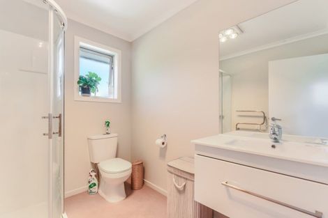 Photo of property in 118 Milton Terrace, Picton, 7220