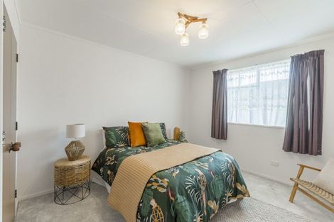 Photo of property in 36 Sylvan Avenue, Waikanae, 5036