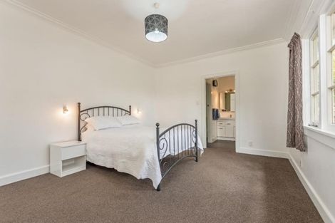 Photo of property in 4 Awatea Terrace, Hokowhitu, Palmerston North, 4410