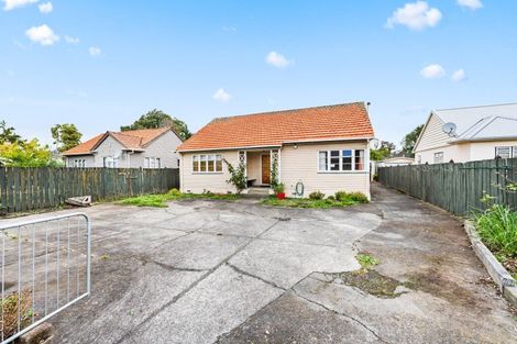 Photo of property in 218 College Street, West End, Palmerston North, 4412