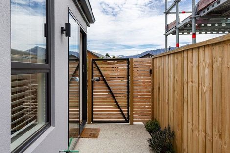 Photo of property in 9 Collie Road, Jacks Point, 9371