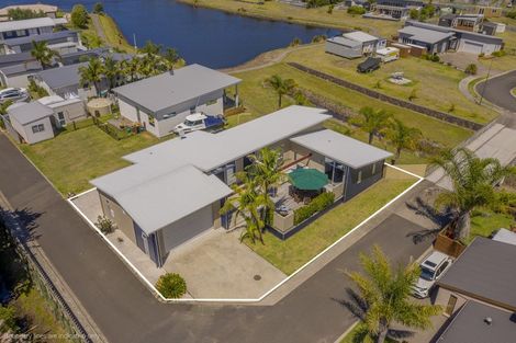 Photo of property in 11 Scott Drive, Cooks Beach, Whitianga, 3591