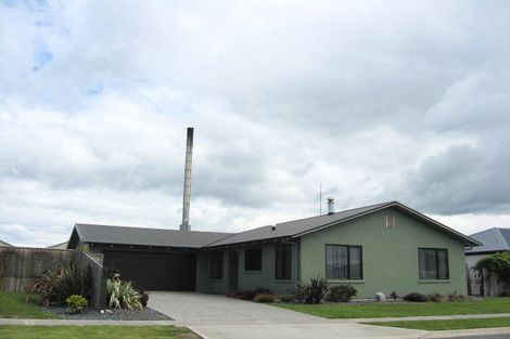 Photo of property in 13 Monaco View, Stoke, Nelson, 7011