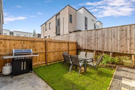 Photo of property in 14 Harlow Crescent, Glen Innes, Auckland, 1072