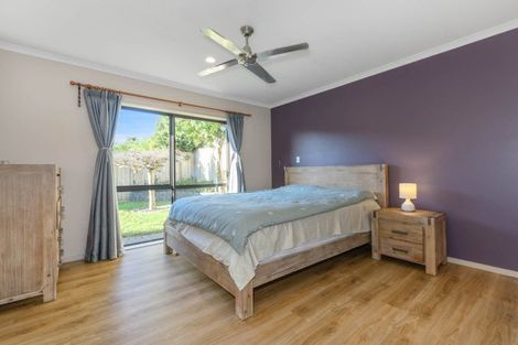 Photo of property in 20 Caragh Place, East Tamaki, Auckland, 2016