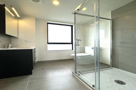 Photo of property in 39 Travis View Drive, Fairview Heights, Auckland, 0632