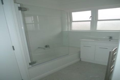 Photo of property in 11 Hollies Crescent, Johnsonville, Wellington, 6037