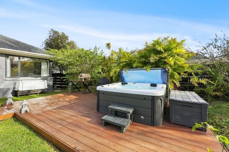 Photo of property in 74 Angelo Avenue, Howick, Auckland, 2014
