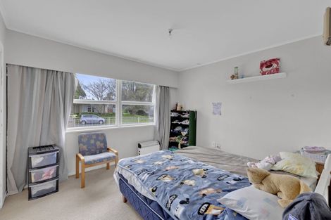 Photo of property in 2 Carrington Avenue, Hillcrest, Hamilton, 3216