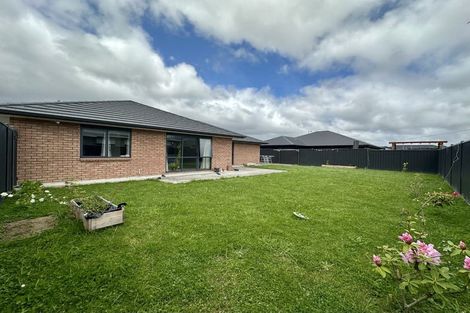 Photo of property in 33 Hopkirk Avenue, Wallaceville, Upper Hutt, 5018