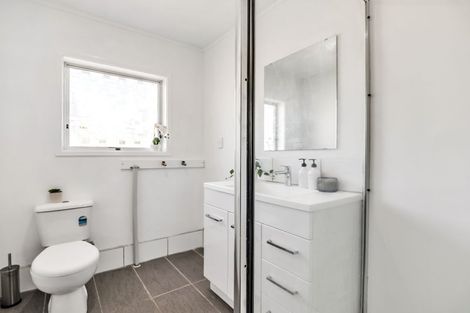 Photo of property in 2/26 Arawa Street, New Lynn, Auckland, 0600