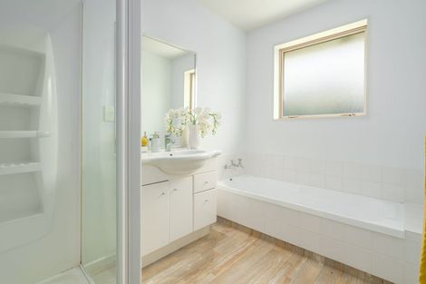 Photo of property in 27 Dryden Avenue, Rolleston, 7614