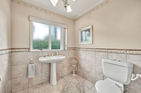 Photo of property in 32 Reflection Drive, West Harbour, Auckland, 0618