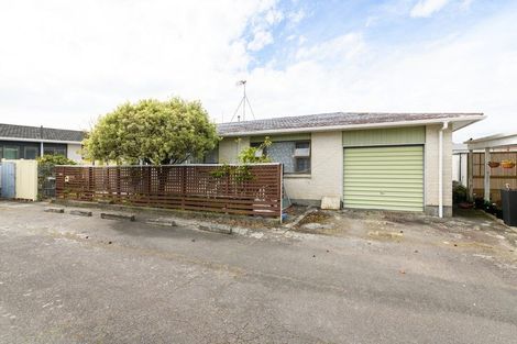 Photo of property in 2 Bethel Court, Milson, Palmerston North, 4414