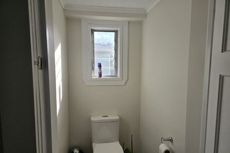 Photo of property in 1/3185 Great North Road, New Lynn, Auckland, 0600