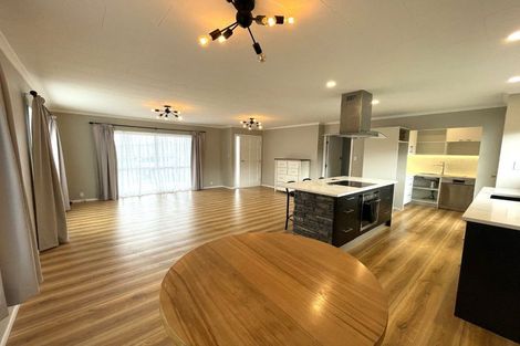 Photo of property in 27 Warkworth Grove, Bell Block, New Plymouth, 4312