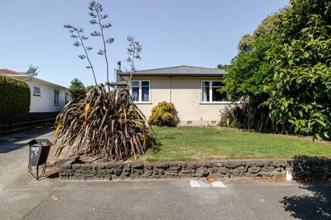 Photo of property in 15 Waterloo Crescent, Hokowhitu, Palmerston North, 4410