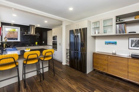 Photo of property in 23 Sunbrae Drive, Silverstream, Upper Hutt, 5019