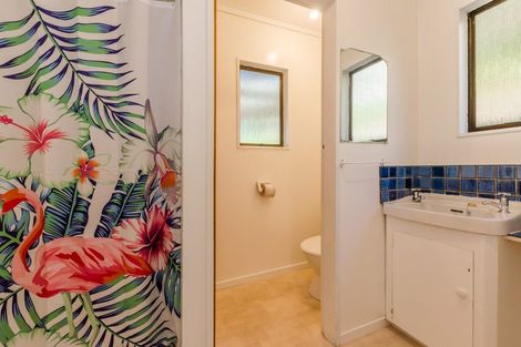 Photo of property in 38 Hicks Crescent, Waikanae Beach, Waikanae, 5036