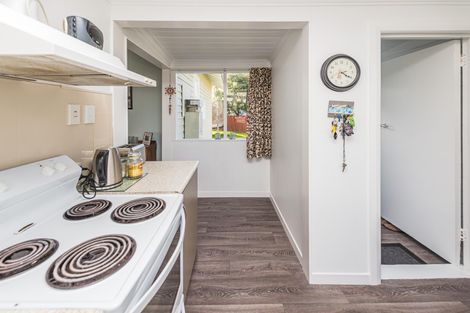 Photo of property in 2 Moore Avenue, Tawhero, Whanganui, 4501