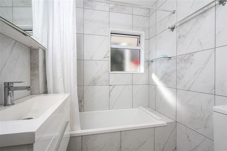 Photo of property in 1/17a Anzac Street, Takapuna, Auckland, 0622