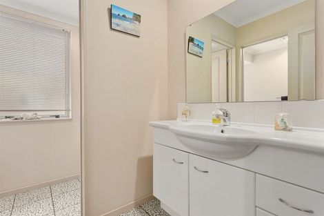 Photo of property in 32 Sanctuary Avenue, Ohope, 3121