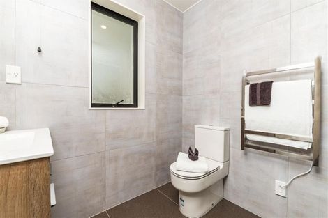 Photo of property in 4/5 Perekia Street, Albany, Auckland, 0632