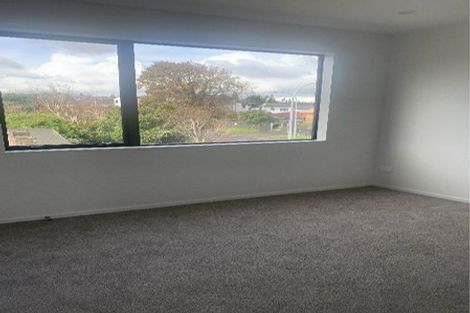 Photo of property in 2/14 Ayr Road, Pakuranga, Auckland, 2010