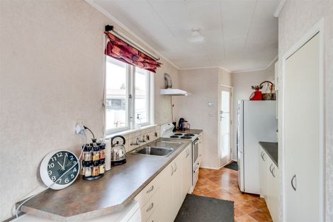 Photo of property in 16 Rata Street, Taradale, Napier, 4112