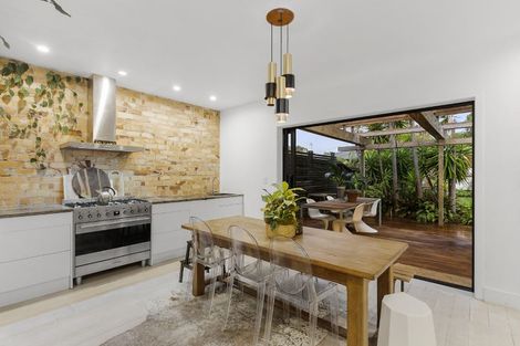 Photo of property in 2a Wesley Street, Devonport, Auckland, 0624