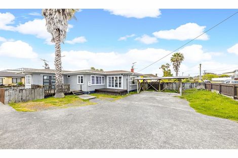 Photo of property in 8 Plunket Avenue, Papatoetoe, Auckland, 2104